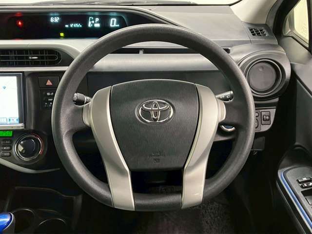 TOYOTA AQUA 2014 Image 31