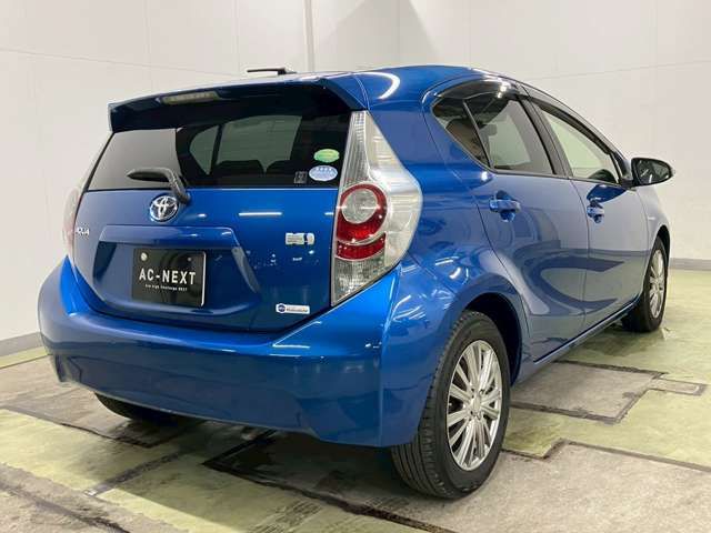 TOYOTA AQUA 2014 Image 31