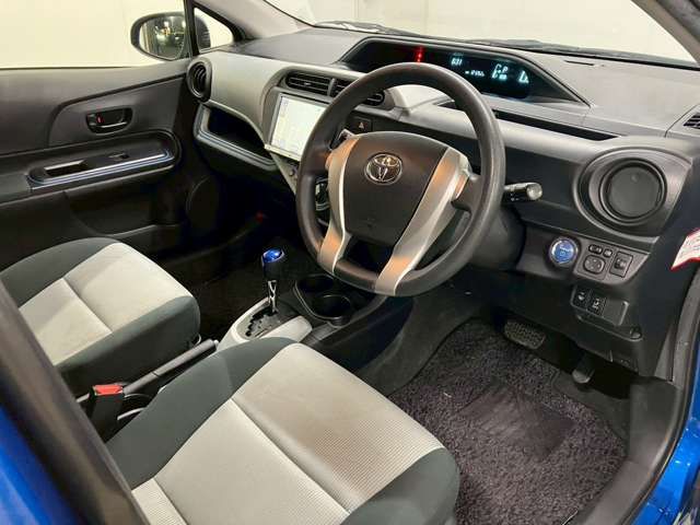 TOYOTA AQUA 2014 Image 31