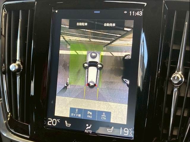 VOLVO V90 2018 Image 31