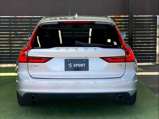 VOLVO V90 2018 Image 31