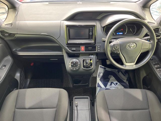 TOYOTA NOAH HYBRID 2014 Image 31