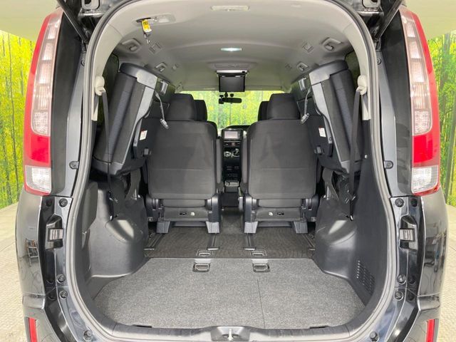 TOYOTA NOAH HYBRID 2014 Image 31