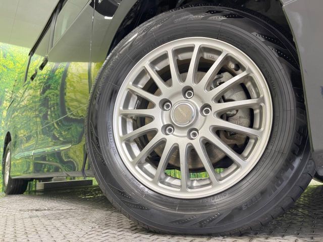 TOYOTA NOAH HYBRID 2014 Image 31