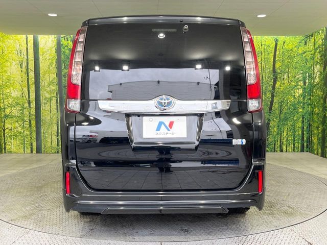 TOYOTA NOAH HYBRID 2014 Image 31