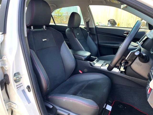 TOYOTA MARK X 2016 Image 31