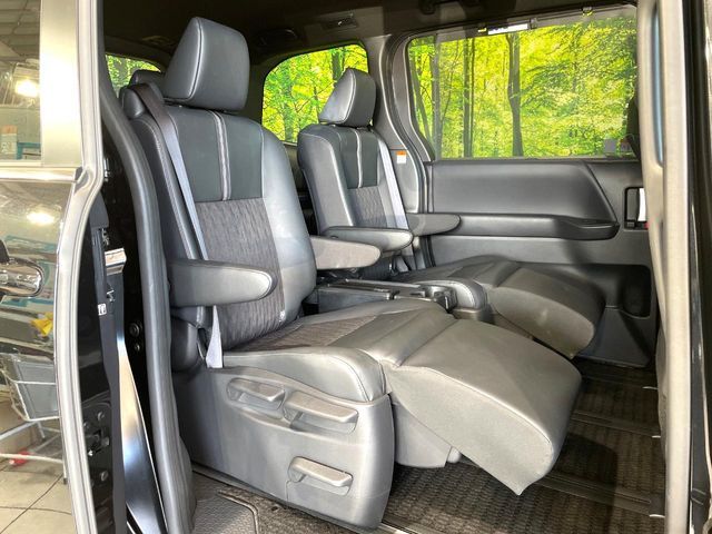 TOYOTA NOAH HYBRID 2025 Image 31