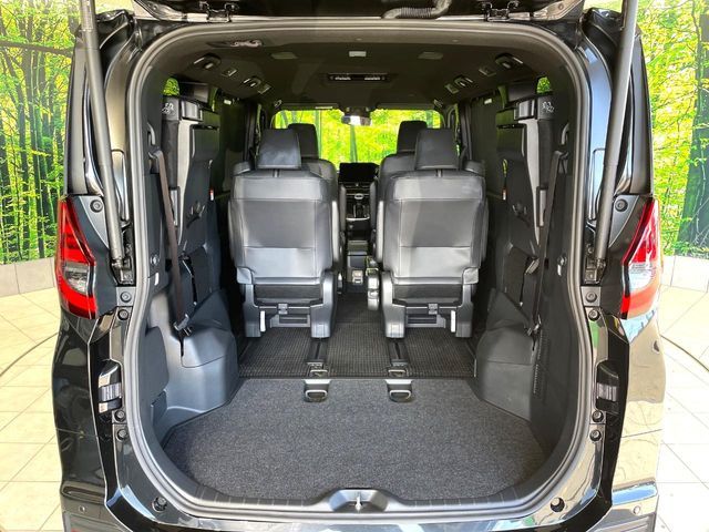 TOYOTA NOAH HYBRID 2025 Image 31