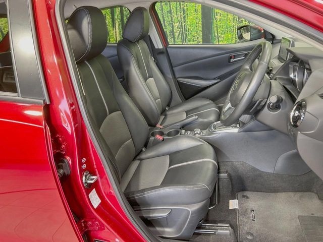 MAZDA DEMIO 2016 Image 31