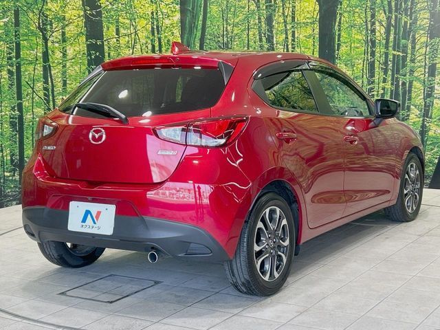 MAZDA DEMIO 2016 Image 31