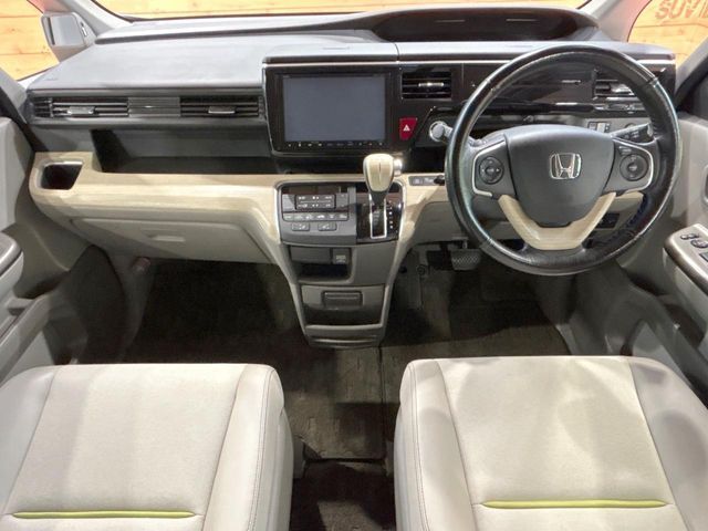 HONDA STEPWAGON 2015 Image 31