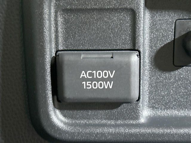 TOYOTA SIENTA HYBRID 2023 Image 31