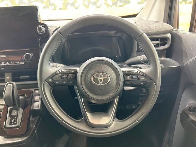 TOYOTA SIENTA HYBRID 2023 Image 31
