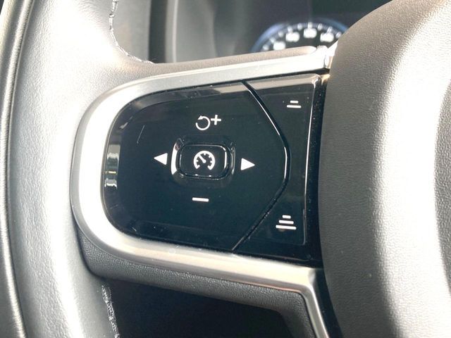 VOLVO V90 2021 Image 31