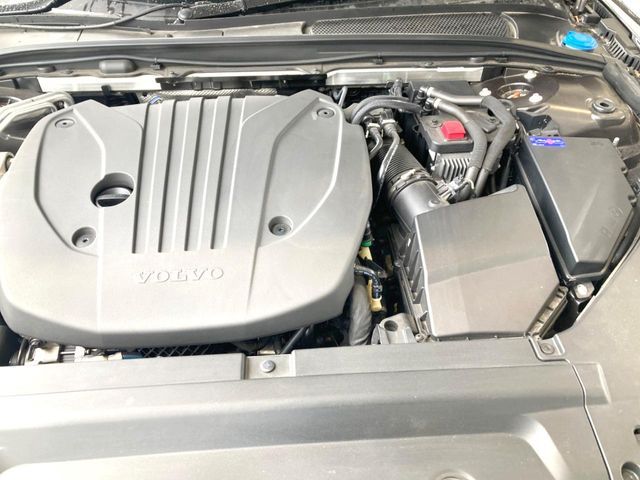 VOLVO V90 2021 Image 31