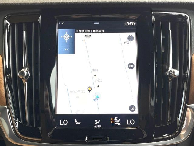 VOLVO S90 2018 Image 31