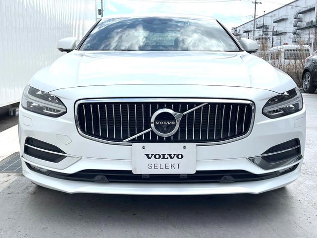 VOLVO S90 2018 Image 31
