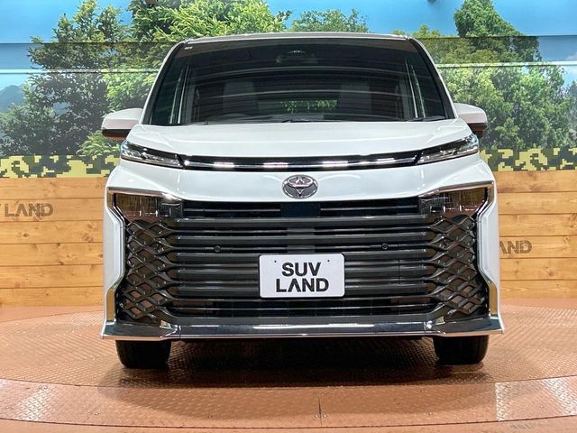 TOYOTA VOXY HYBRID 2026 Image 31