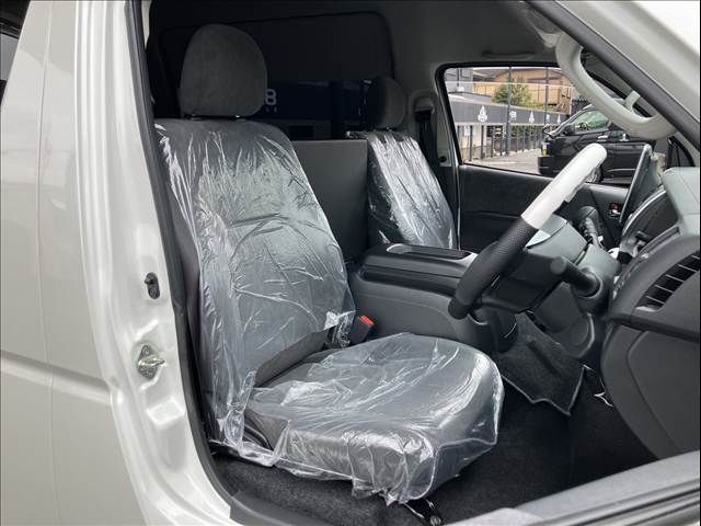 TOYOTA HIACE WAGON 2025 Image 31