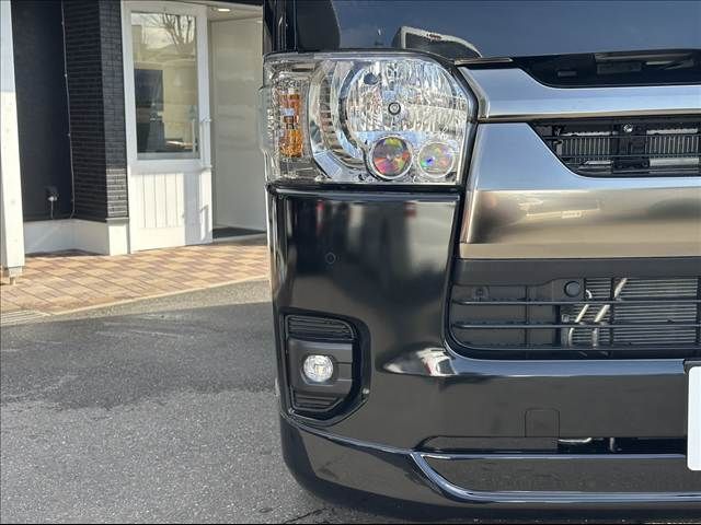 TOYOTA HIACE VAN 2WD 2025 Image 31