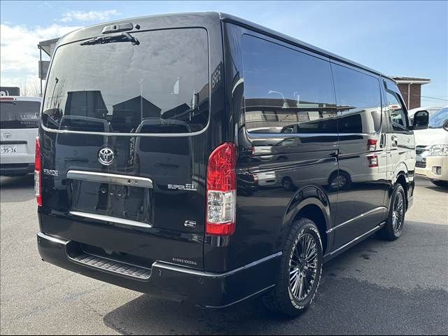 TOYOTA HIACE VAN 2WD 2025 Image 31