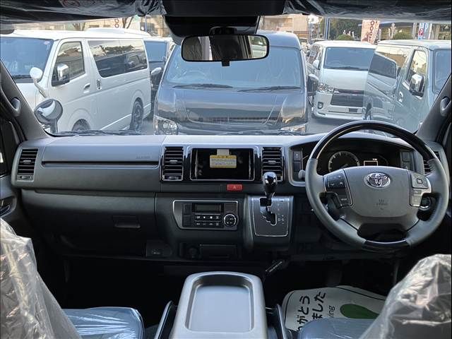 TOYOTA HIACE VAN 2WD 2025 Image 31