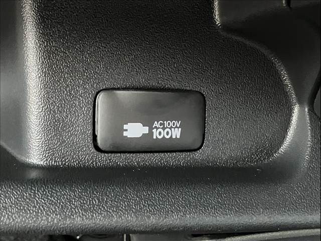 TOYOTA HIACE VAN 2WD 2025 Image 31