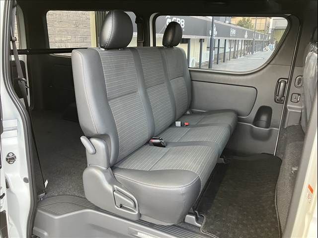 TOYOTA HIACE VAN 2WD 2025 Image 31