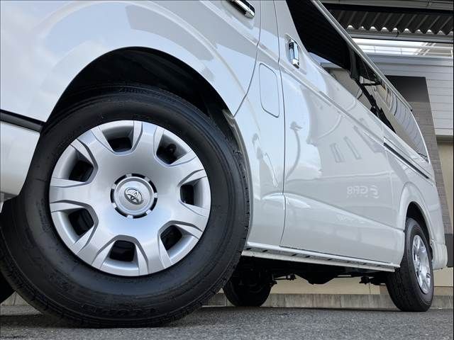 TOYOTA HIACE VAN 2WD 2025 Image 31