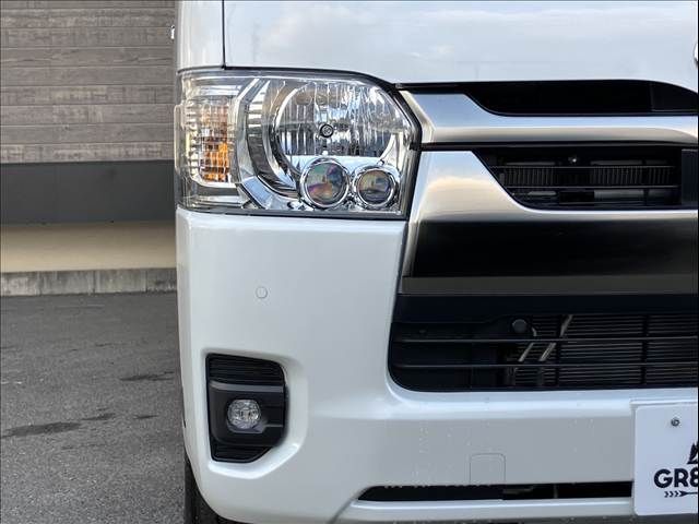 TOYOTA HIACE VAN 2WD 2025 Image 31