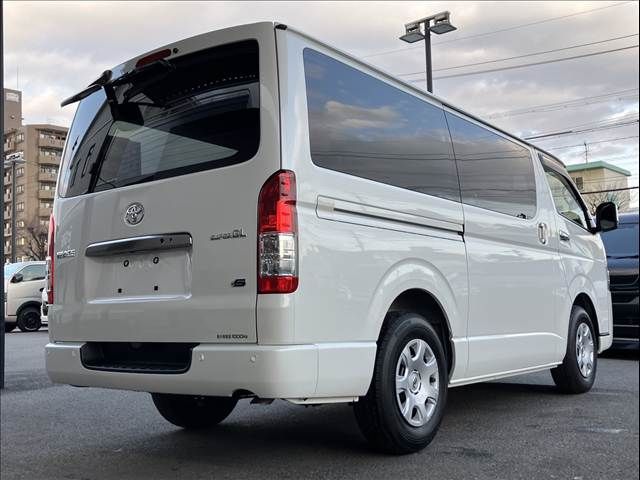 TOYOTA HIACE VAN 2WD 2025 Image 31