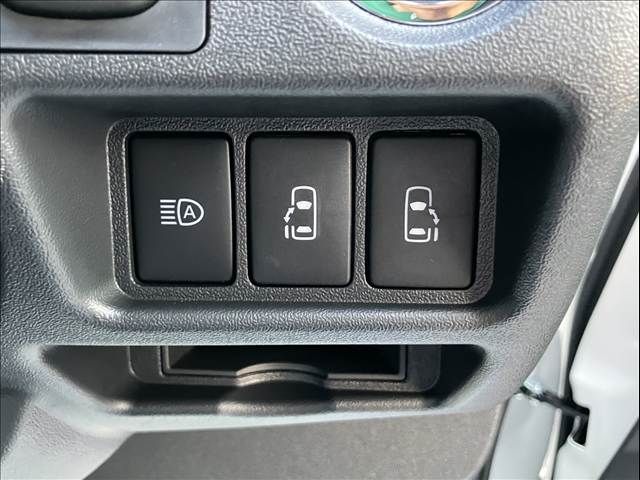 TOYOTA HIACE VAN 2WD 2025 Image 31