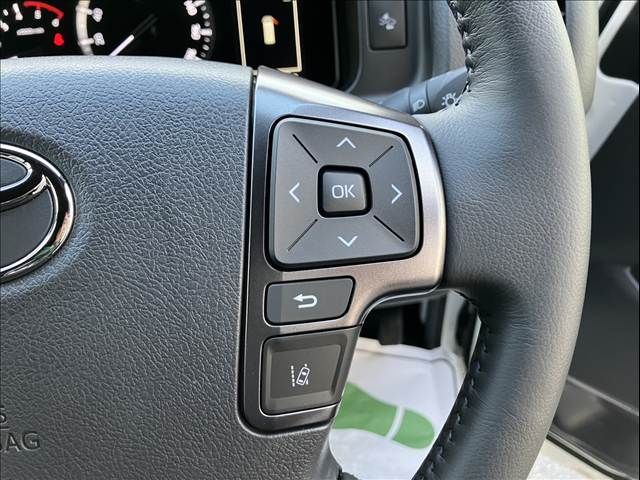 TOYOTA HIACE VAN 2WD 2025 Image 31