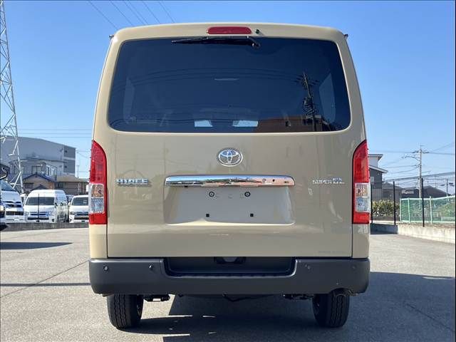 TOYOTA HIACE VAN 2WD 2026 Image 31