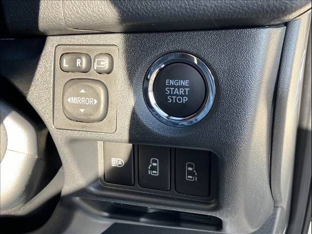 TOYOTA HIACE VAN 4WD 2026 Image 31