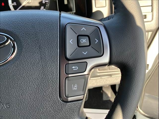 TOYOTA HIACE VAN 4WD 2026 Image 31