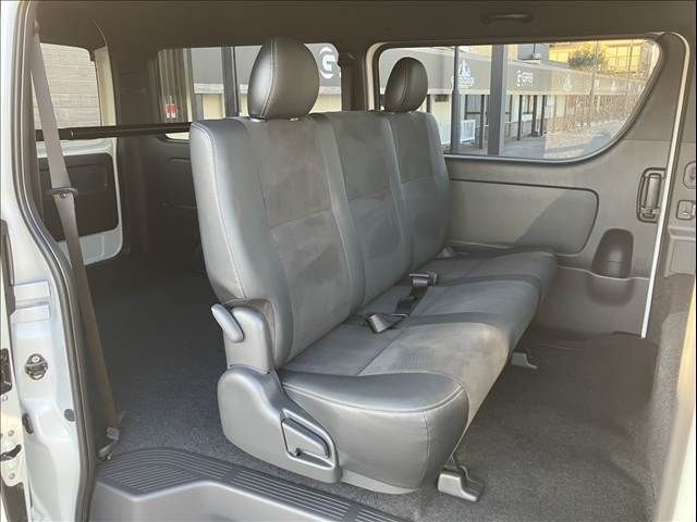 TOYOTA HIACE VAN 4WD 2026 Image 31