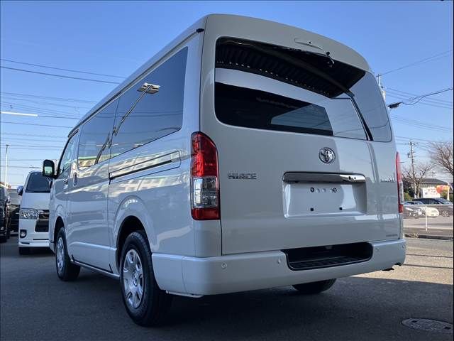 TOYOTA HIACE VAN 4WD 2026 Image 31