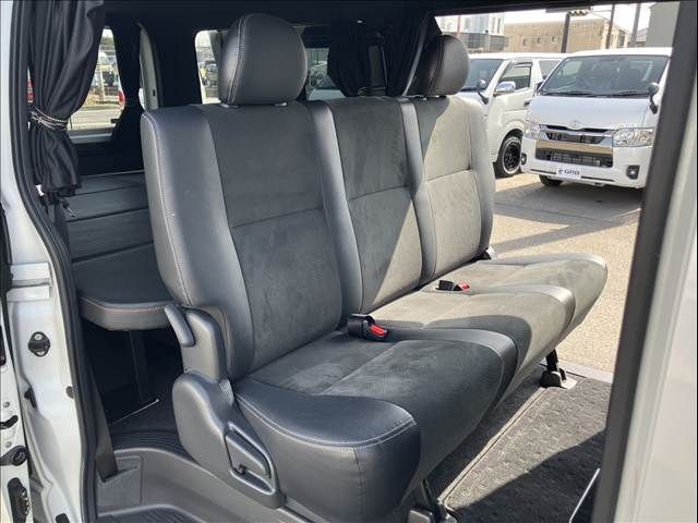 TOYOTA HIACE VAN 4WD 2022 Image 31