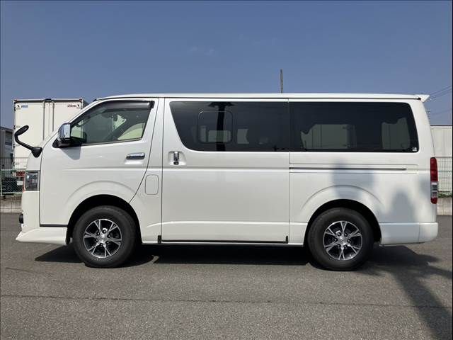 TOYOTA HIACE VAN 4WD 2022 Image 31