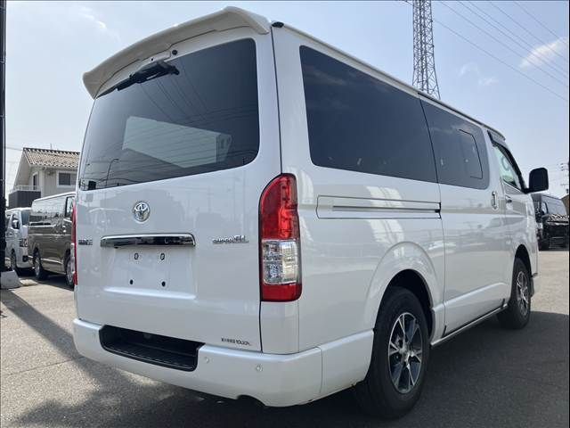 TOYOTA HIACE VAN 4WD 2022 Image 31