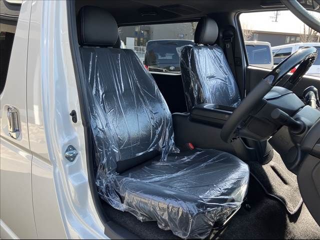 TOYOTA HIACE VAN 2WD 2026 Image 31