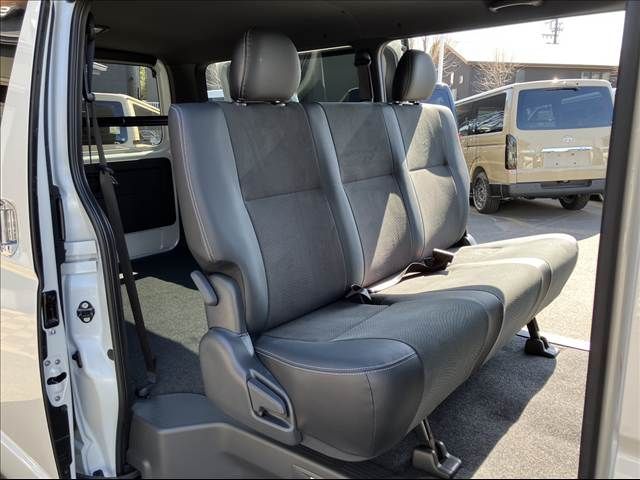 TOYOTA HIACE VAN 2WD 2026 Image 31