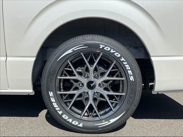 TOYOTA HIACE VAN 2WD 2026 Image 31