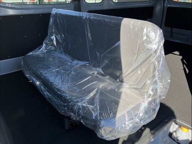 NISSAN CARAVAN VAN 2WD 2025 Image 31