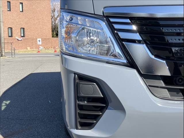 NISSAN CARAVAN VAN 2WD 2025 Image 31