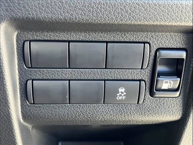 NISSAN CARAVAN VAN 2WD 2025 Image 31