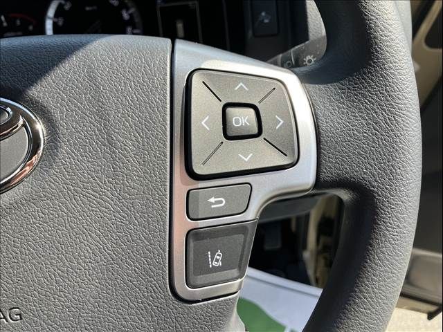 TOYOTA HIACE VAN 2WD 2026 Image 31