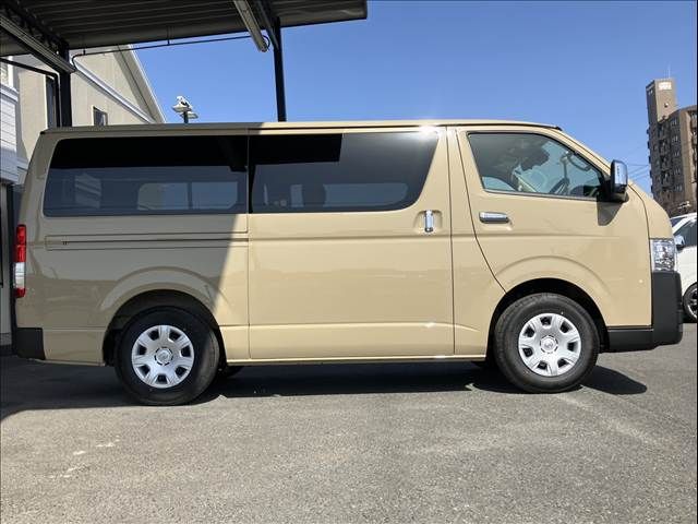 TOYOTA HIACE VAN 2WD 2026 Image 31