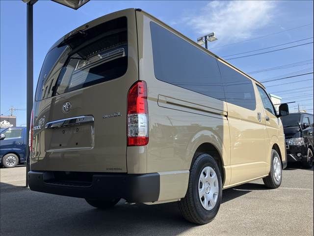 TOYOTA HIACE VAN 2WD 2026 Image 31